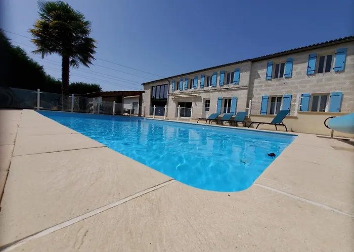 Appart' Nature L'escale - Saintes - Calme, Piscine, Parking, Terrasse Chaniers