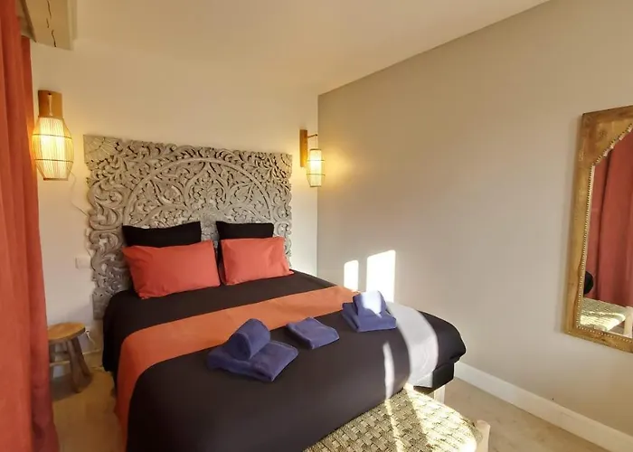 別荘 Appart' Nature L'escale - Saintes - Calme, Piscine, Parking, Terrasse